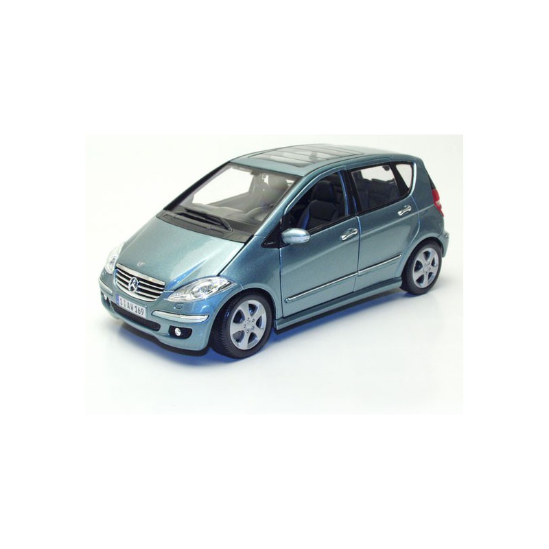 Voiture miniature Die Cast au1/18 MERCEDES CLK 5 PTES BLEU 1/18