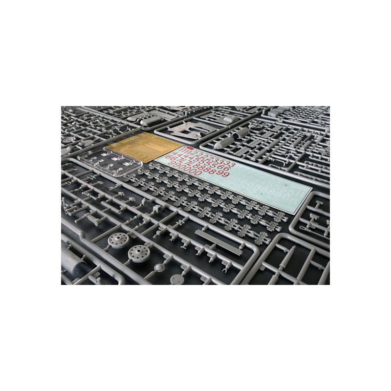 Maquette de Char en plastique SU-85 Mod 1943 Mid 1/35