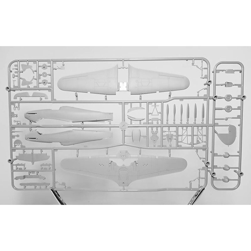 Maquette d'avion en plastique Hurricane Mk I Allied Limited Edition 1/72 Maquette d'avion en plastique Hurricane Mk I Allied Limited Edition 1/72
