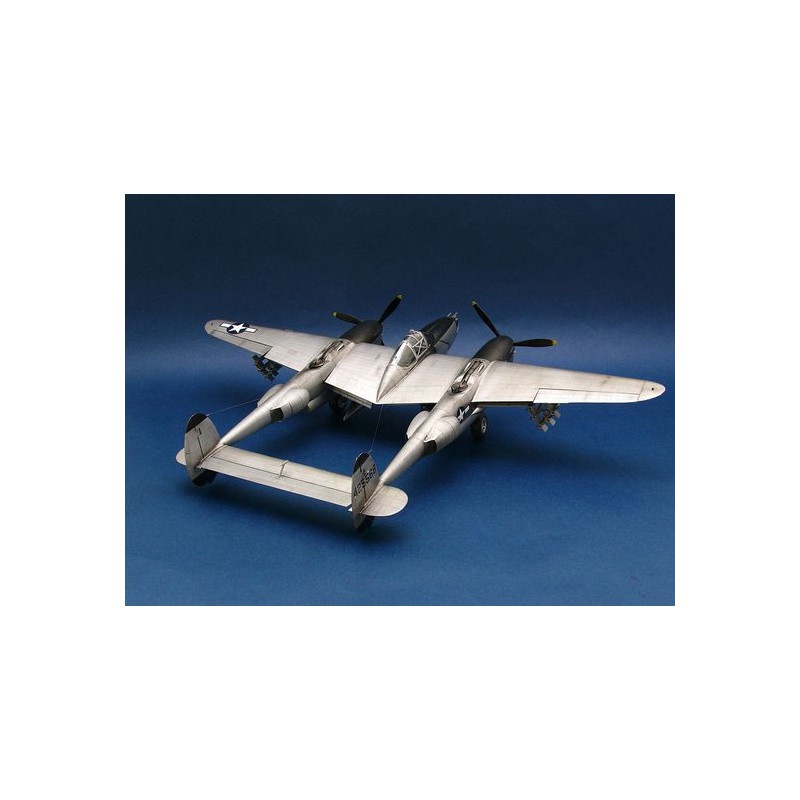 Maquette d'avion en plastique P-38L-5-LO LIGHTNING Maquette d'avion en plastique P-38L-5-LO LIGHTNING