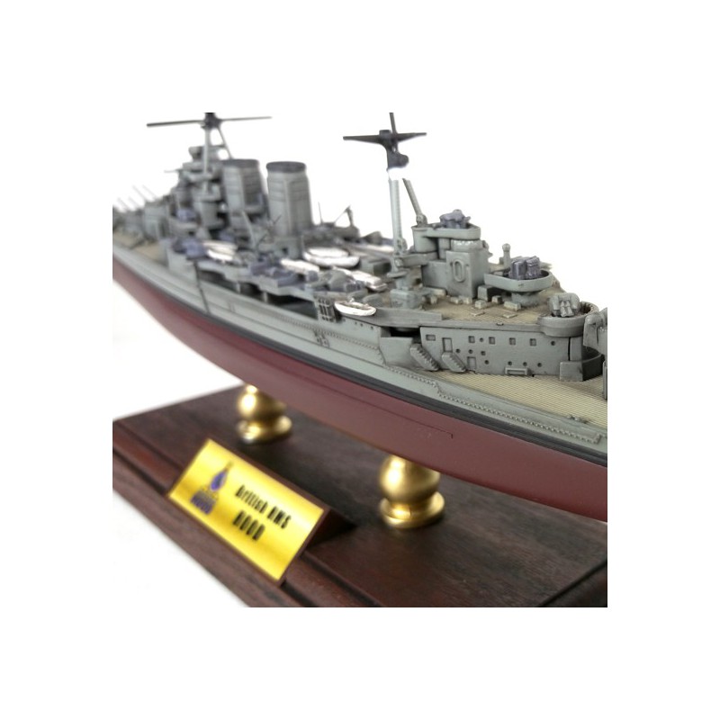 Miniature bateau au 1/700 H.M.S HOOD 1/700 Miniature bateau au 1/700 H.M.S HOOD 1/700