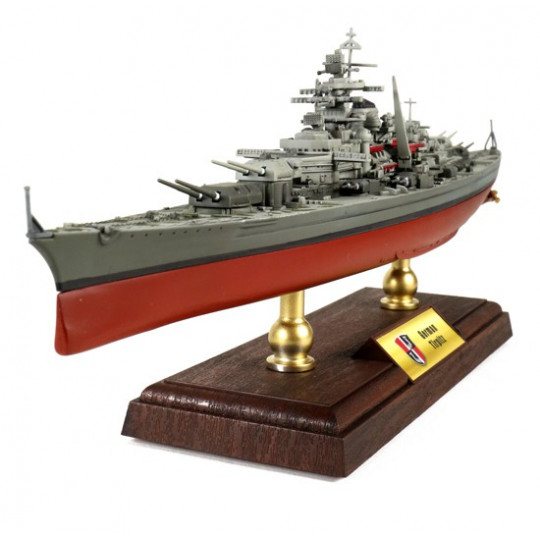 Miniature bateau au 1/700 German Tirpitz 1/700