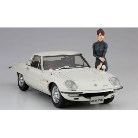 Maquette de voiture en plastique MAZDA COSMO SPORT L10B avec figurine