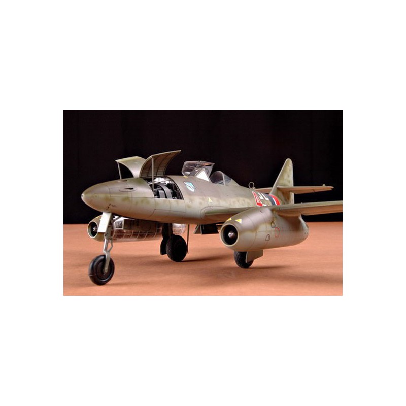 Maquette d'avion en plastique MESSERSCHMITT ME 262 A-1A
