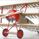 Maquette d'avion en bois FOKKER DR1 1/16 Maquette d'avion en bois FOKKER DR1 1/16