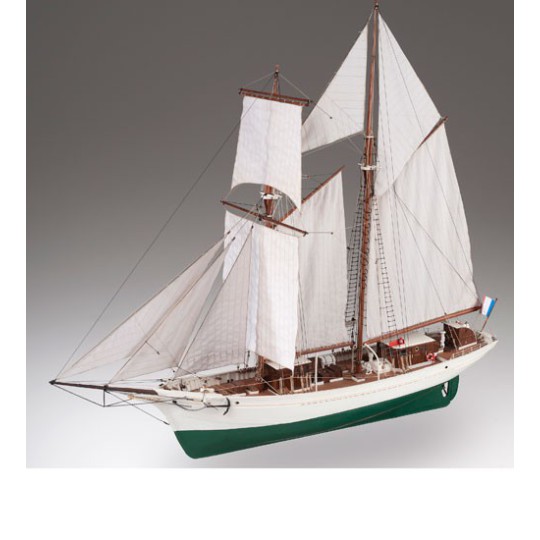 Bateau statique La Belle Poule 1/50 Bateau statique La Belle Poule 1/50