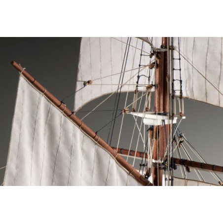Bateau statique La Belle Poule 1/50 Bateau statique La Belle Poule 1/50