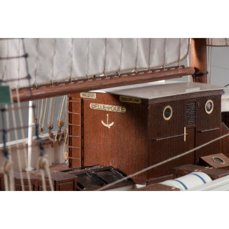 Bateau statique La Belle Poule 1/50 Bateau statique La Belle Poule 1/50