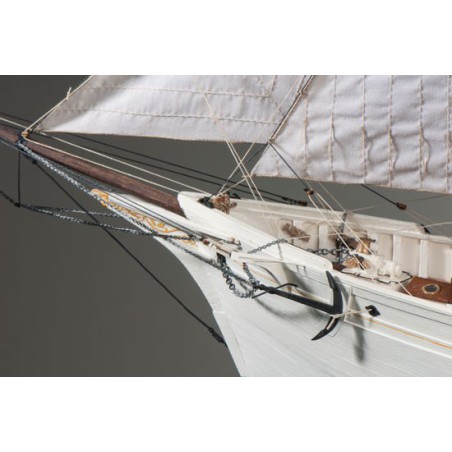 Bateau statique La Belle Poule 1/50 Bateau statique La Belle Poule 1/50