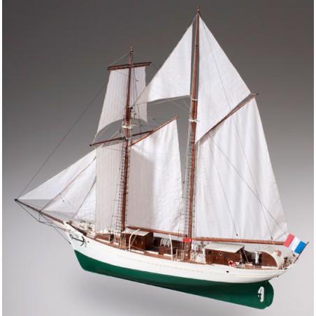 Bateau statique La Belle Poule 1/50 Bateau statique La Belle Poule 1/50