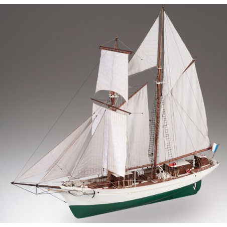 Bateau statique La Belle Poule 1/50 Bateau statique La Belle Poule 1/50