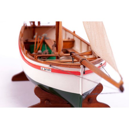 Bateau statique Le Bayard 1/30 Bateau statique Le Bayard 1/30