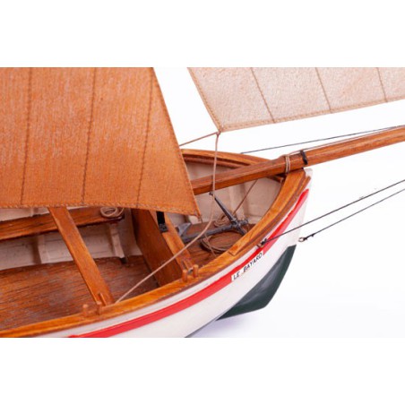 Bateau statique Le Bayard 1/30 Bateau statique Le Bayard 1/30