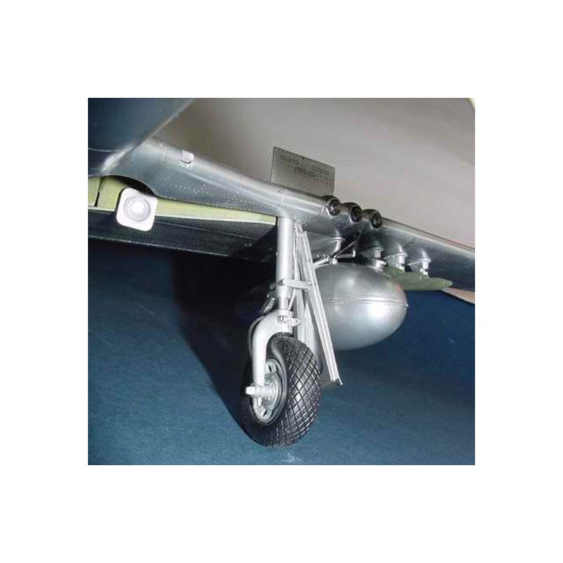 Maquette d'avion en plastique P-51D MUSTANG IV