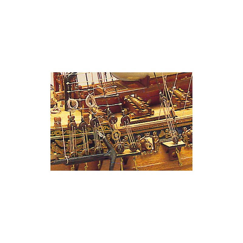 Bateau statique ROYAL CAROLINE 1/47