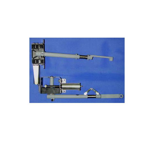 Accessoire embarqué TRAIN RENTRANT PNEUMATIQUE BI-JAMBES P-47 - 1/5 Accessoire embarqué TRAIN RENTRANT PNEUMATIQUE BI-JAMBES P-47 - 1/5