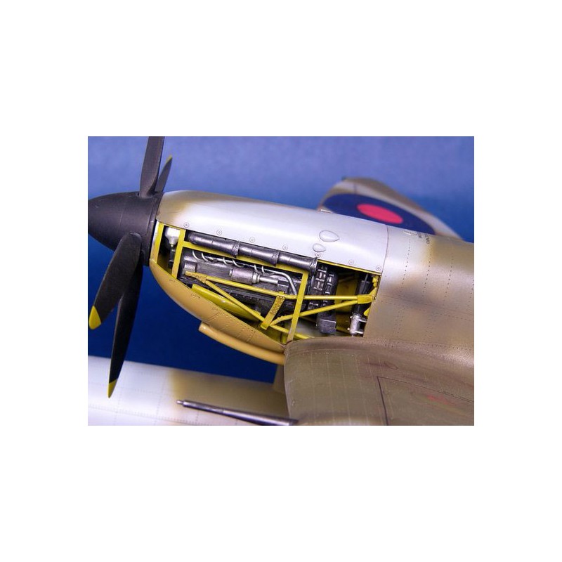 Maquette d'avion en plastique SUPERMARINE SPITFIRE MK.VB