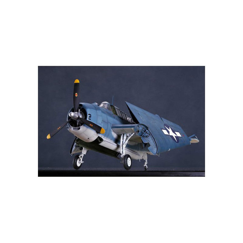 Maquette d'avion en plastique TBF-1C AVENGER