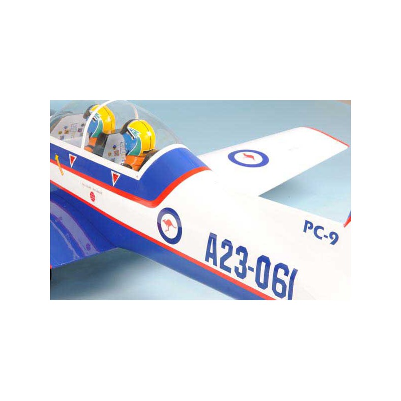 Avion thermique radiocommandé PC-9 - 75/91 ARF