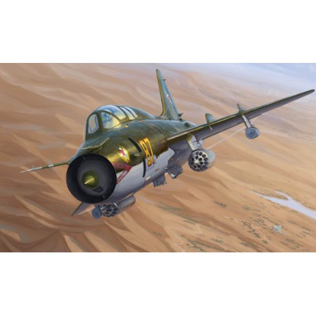 Maquette d'avion en plastique SU-17 UM3 Fitter G 1/48 Maquette d'avion en plastique SU-17 UM3 Fitter G 1/48