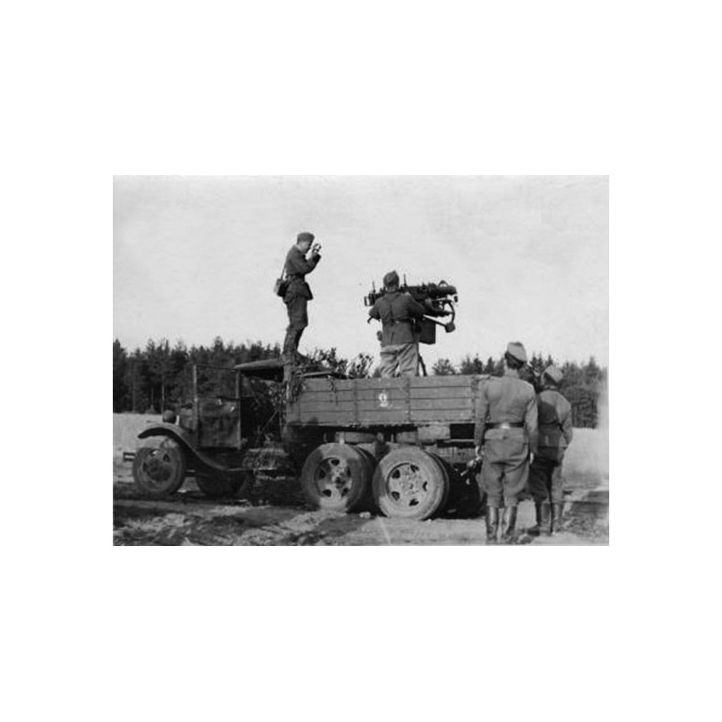 Maquette de Char en plastique GAZ-AAA + Quad M4 Maxim 1/35