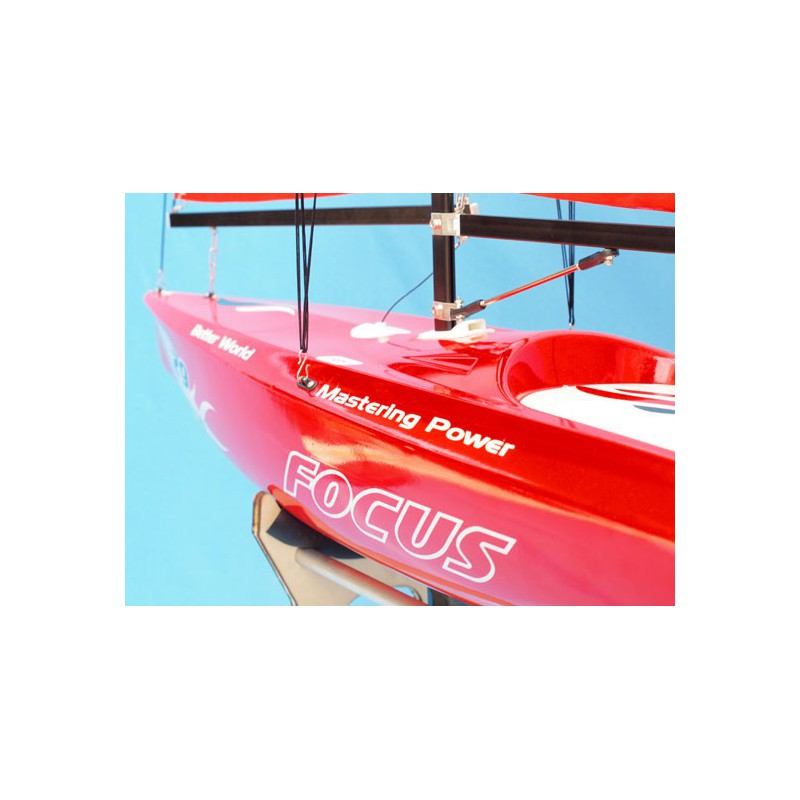 Voilier radiocommandé FOCUS Yacht 1m RTS