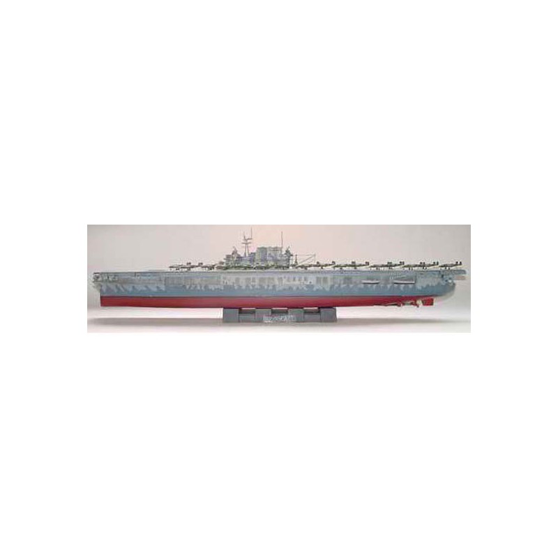 Maquette de Bateau en plastique US HORNET CV-8