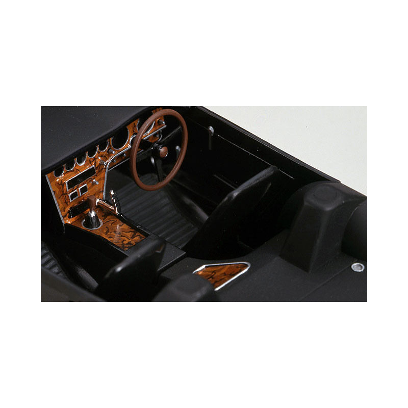 Maquette de voiture en plastique Toyota 2000GT 1967 1:24 HC1