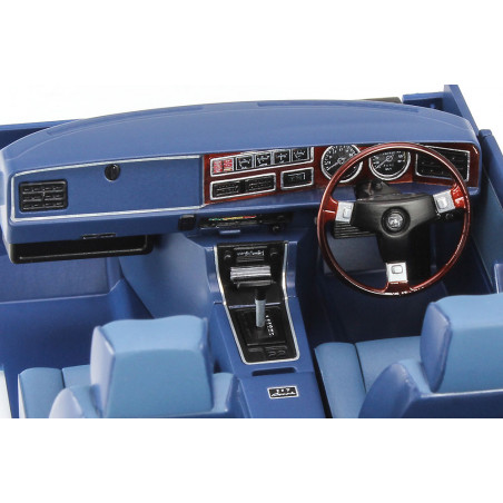 Maquette de voiture en plastique Isuzu 117 Coupé dernière version 1:24 HC50 Maquette de voiture en plastique Isuzu 117 Coupé dernière version 1:24 HC50