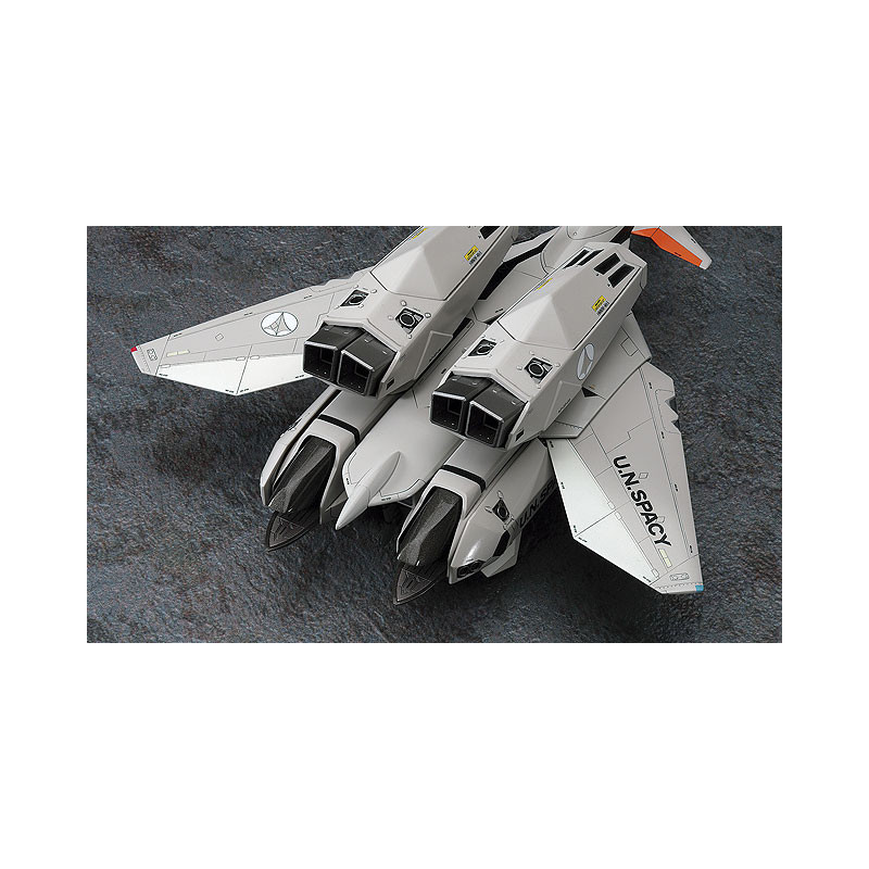 Maquette plastique VF-11B SUPER THUNDERBOLT MACROSS PLUS 1:72