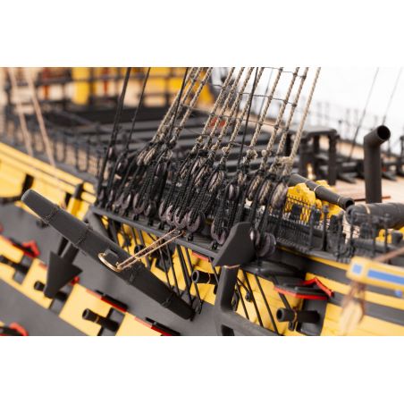 Bateau statique HMS VICTORY 134cm 1/75 Bateau statique HMS VICTORY 134cm 1/75
