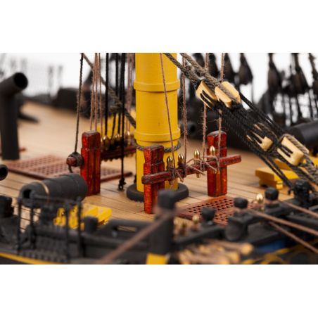 Bateau statique HMS VICTORY 134cm 1/75 Bateau statique HMS VICTORY 134cm 1/75