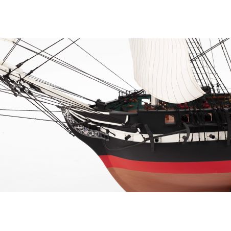 Bateau statique USS CONSTITUTION 1/100 Bateau statique USS CONSTITUTION 1/100