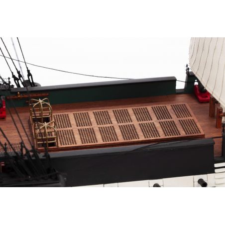 Bateau statique USS CONSTITUTION 1/100 Bateau statique USS CONSTITUTION 1/100