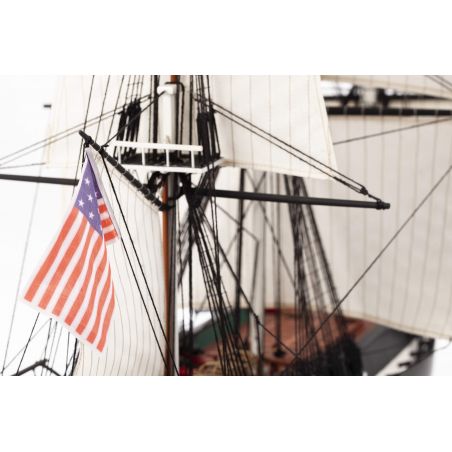 Bateau statique USS CONSTITUTION 1/100 Bateau statique USS CONSTITUTION 1/100