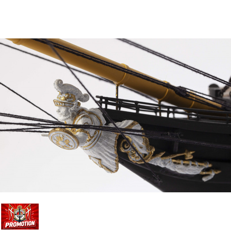 Bateau statique H.M.S. WARRIOR1/100