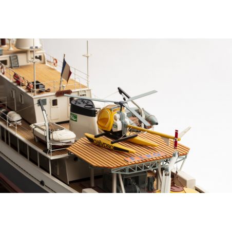 Bateau électrique radiocommandé CALYPSO RC 1/45 2018 Bateau électrique radiocommandé CALYPSO RC 1/45 2018