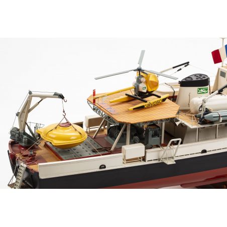 Bateau électrique radiocommandé CALYPSO RC 1/45 2018 Bateau électrique radiocommandé CALYPSO RC 1/45 2018