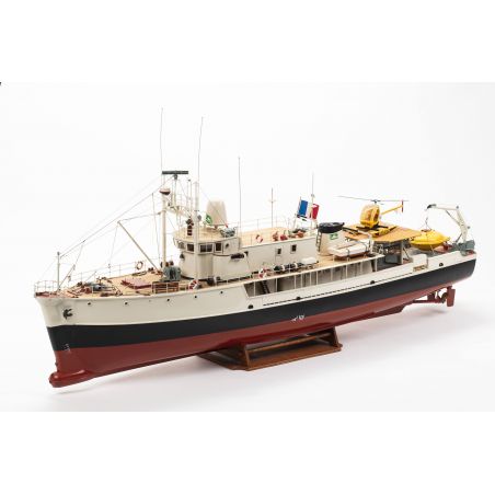 Bateau électrique radiocommandé CALYPSO RC 1/45 2018 Bateau électrique radiocommandé CALYPSO RC 1/45 2018