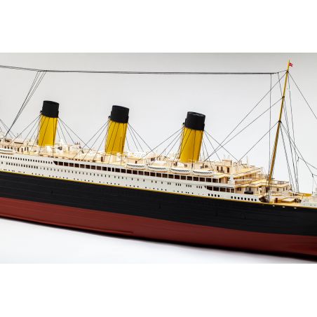 Bateau électrique radiocommandé H.M.S. TITANIC R/C 1/144 Bateau électrique radiocommandé H.M.S. TITANIC R/C 1/144