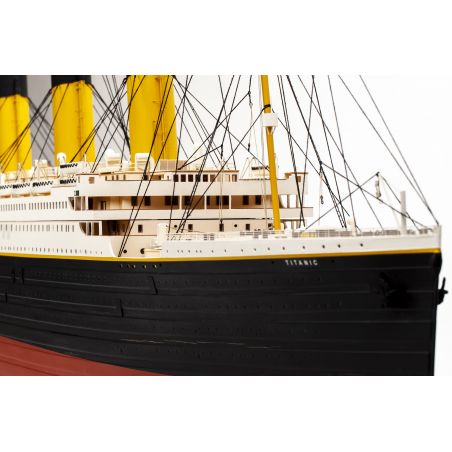 Bateau électrique radiocommandé H.M.S. TITANIC R/C 1/144 Bateau électrique radiocommandé H.M.S. TITANIC R/C 1/144