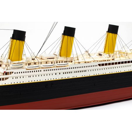 Bateau électrique radiocommandé H.M.S. TITANIC R/C 1/144 Bateau électrique radiocommandé H.M.S. TITANIC R/C 1/144