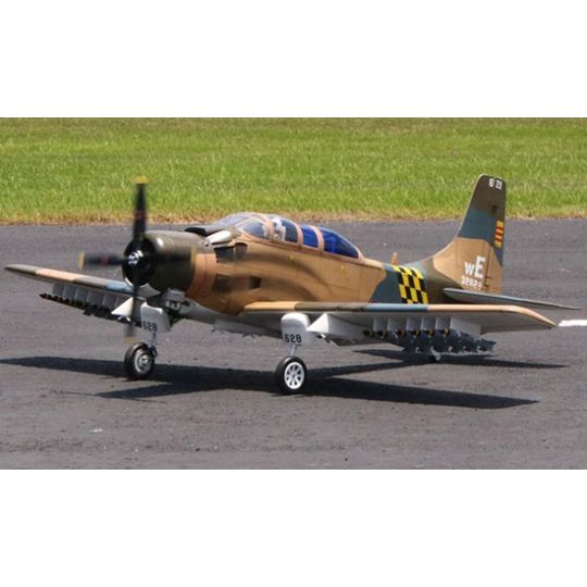 Avion thermique radiocommandé Skyraider 35-60cc Camo ARF Avion thermique radiocommandé Skyraider 35-60cc Camo ARF