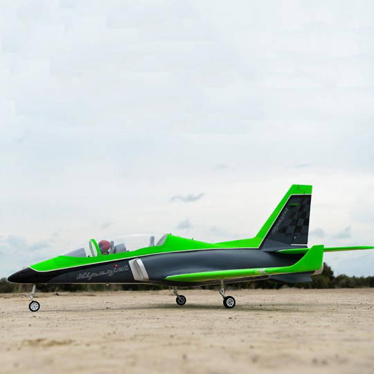 Jet à turbine radiocommandé...