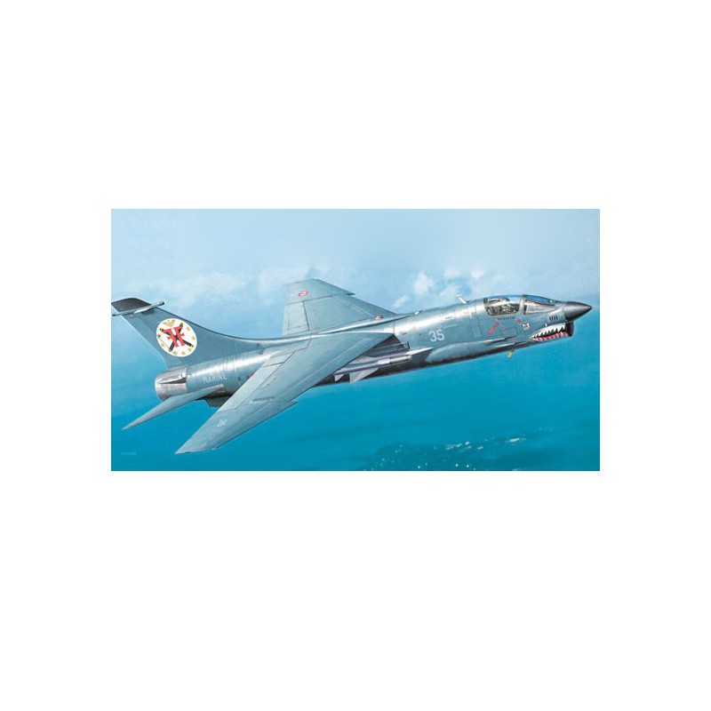Maquette d'avion en plastique F-8E (FN) CRUSADER 1/48