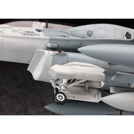 Maquette d'avion en plastique PT 44 F-16F (BLOCK 60) 1/48 Maquette d'avion en plastique PT 44 F-16F (BLOCK 60) 1/48