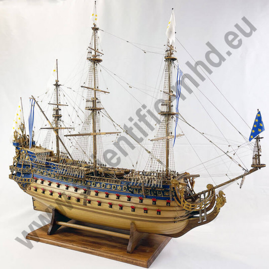 Bateau statique LE SOLEIL ROYAL 1/77 Bateau statique LE SOLEIL...