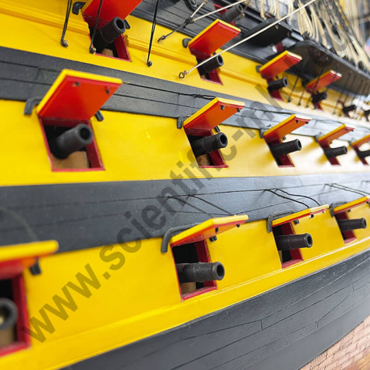 Maquetta de barco de madera...
