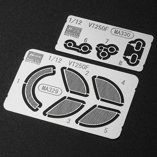 Maquette plastique de moto Pièces photo-découpées pour Honda VT250F 1:12 Maquette plastique de moto...