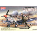 Maquette d'avion en plastique Curtiss P-40B Tomahawk 1/72 Maquette d'avion en plastique Curtiss P-40B Tomahawk 1/72